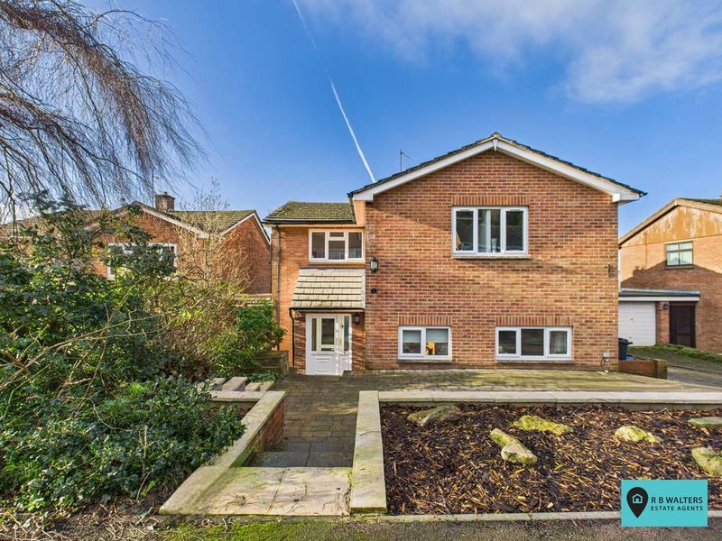 Property photo 1 of 33 Front Aspect