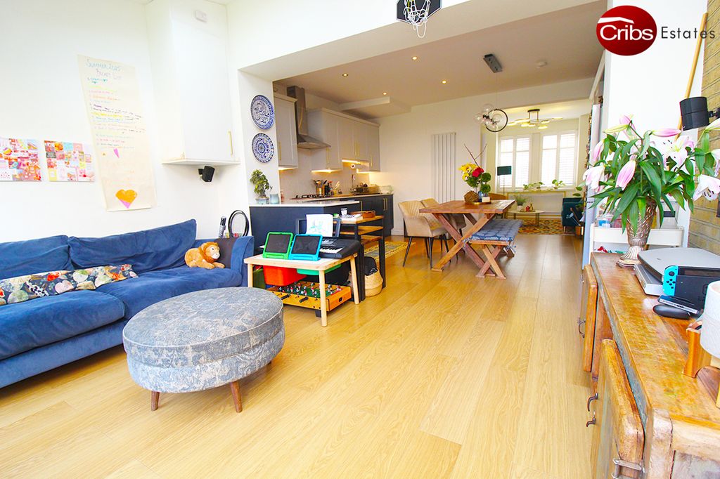 Property photo 3 of 15 Gallery