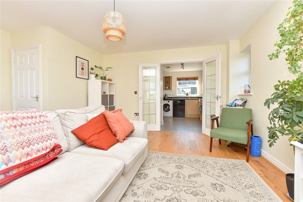 Property photo 3 of 12 Lounge/Diner