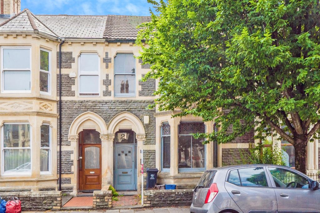 Property photo 1 of 17
