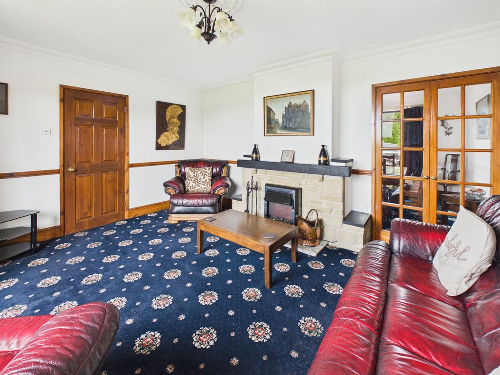 Property photo 3 of 32