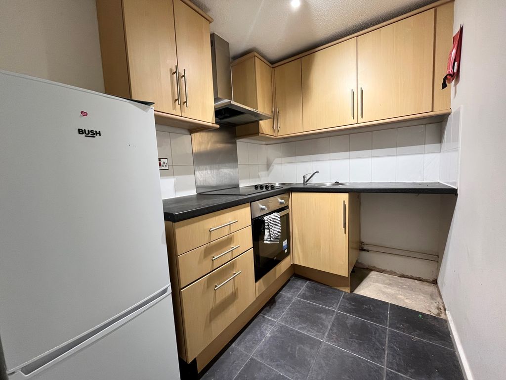 Property photo 3 of 5