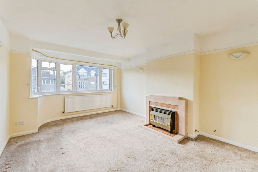 Property photo 2 of 15 Pbox-Img.Jpg
