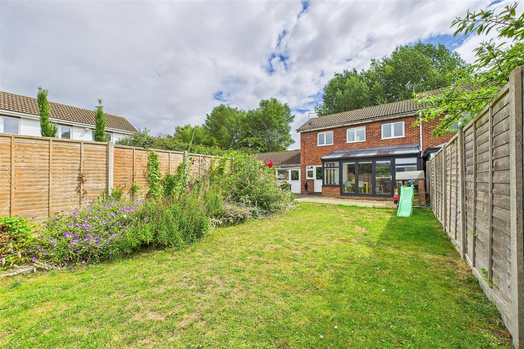 Property photo 2 of 16