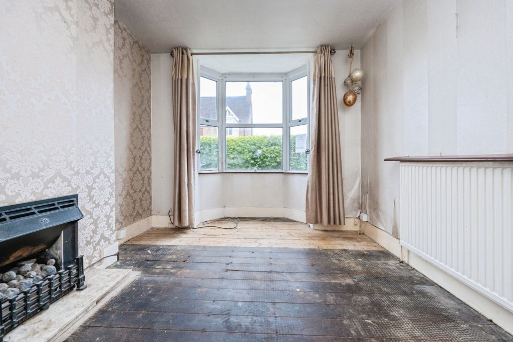 Property photo 2 of 20 Pbox-Img.Jpg
