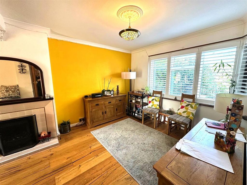 Property photo 2 of 16