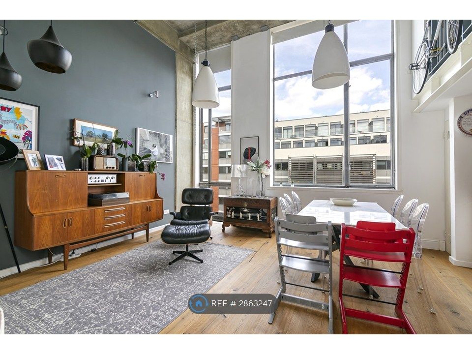 Property photo 1 of 22 Living Room 1