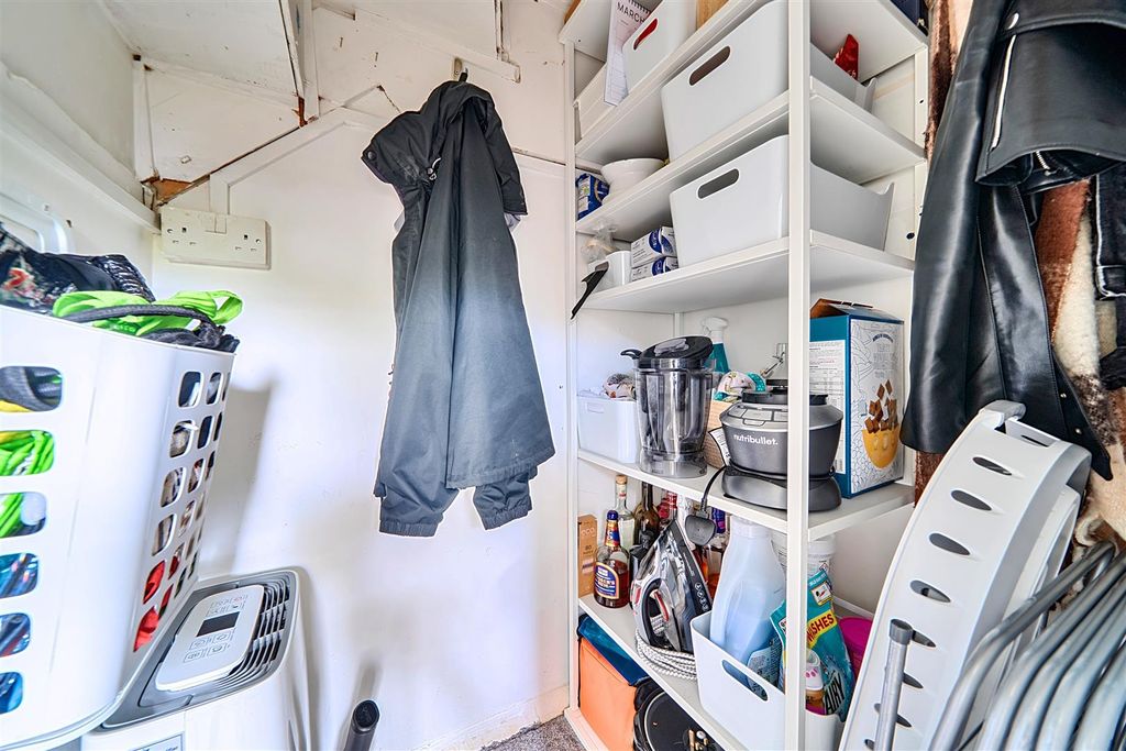 Additional image 16 of 1 bed property for saleDryden Close, Fareham, Hampshire PO16