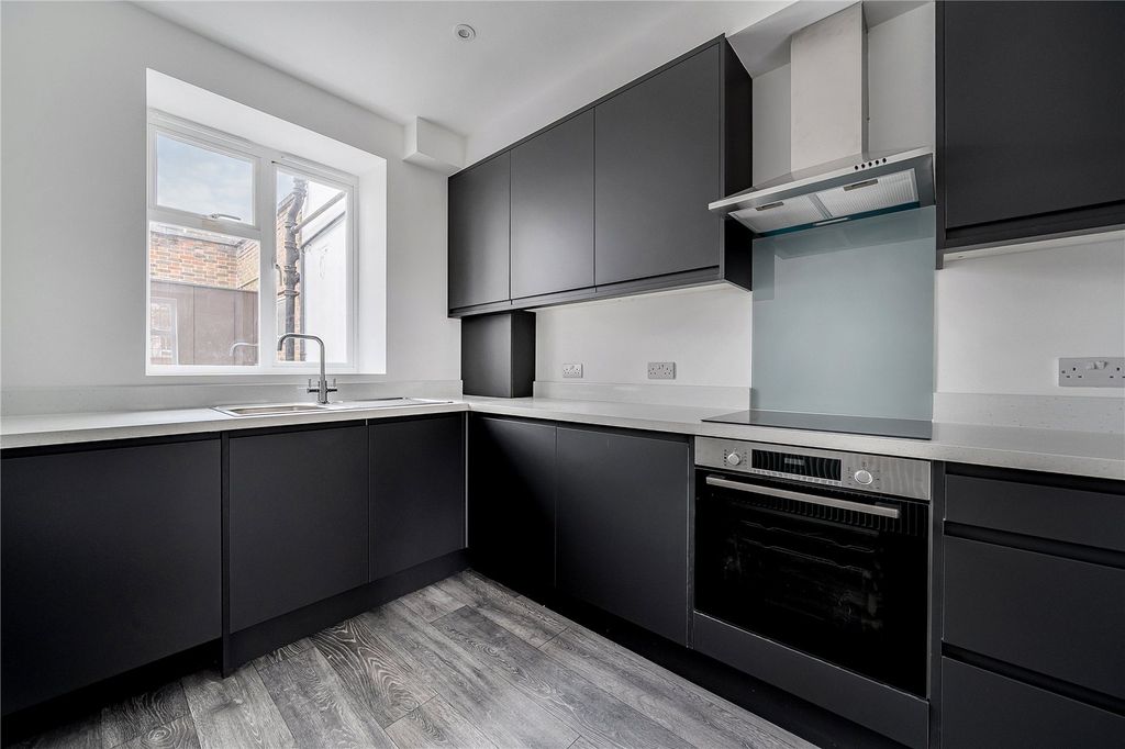 Property photo 1 of 18 Picture No. 07