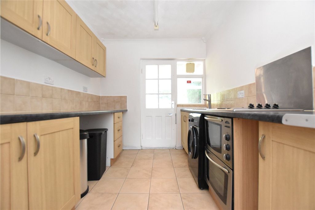 Property photo 2 of 16 Picture No. 10