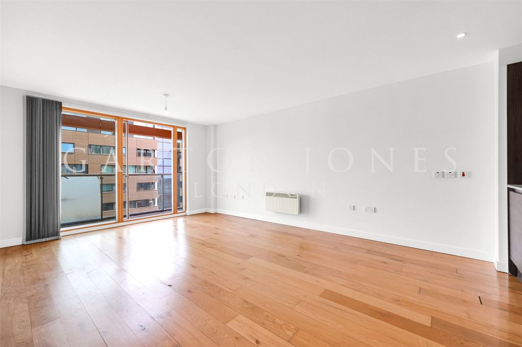 Property photo 2 of 14 Reception