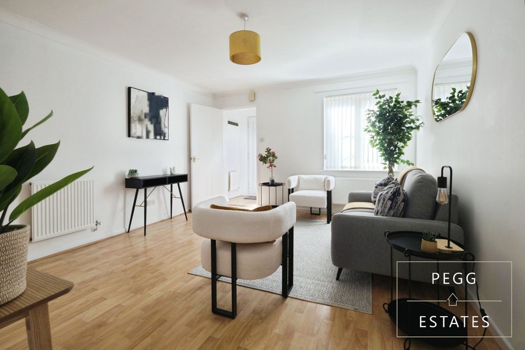 Property photo 3 of 20