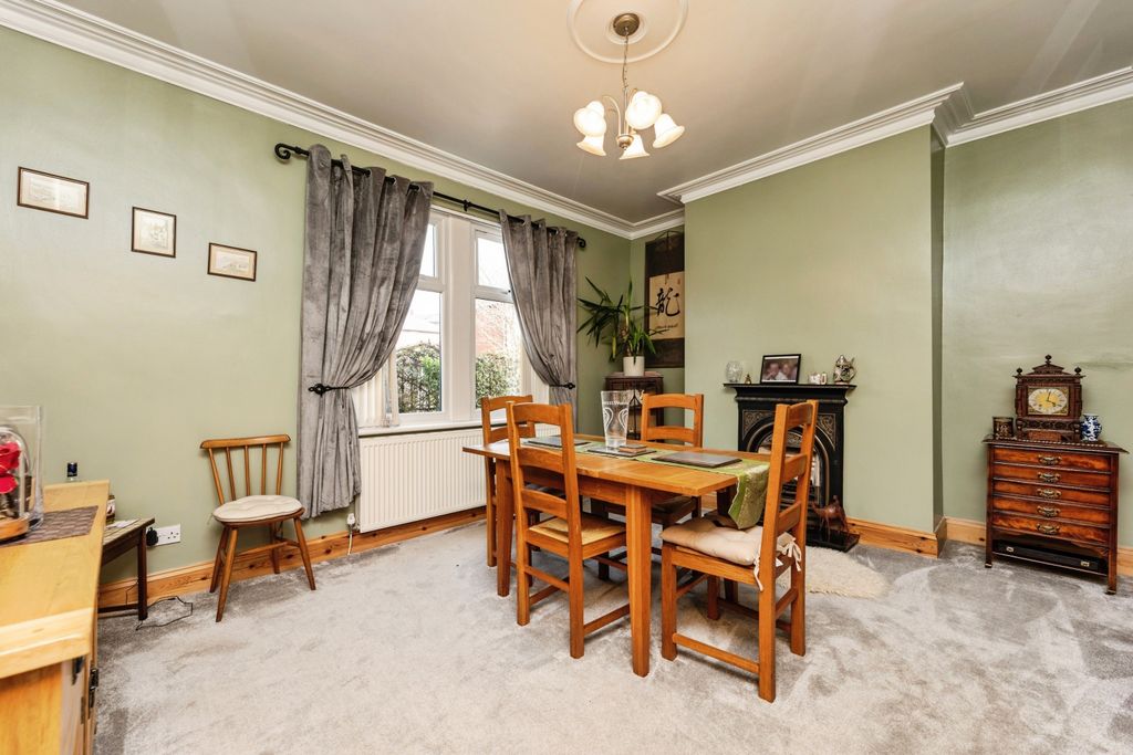 Property photo 2 of 15 Dining Room