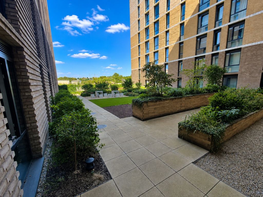 Property photo 3 of 7 5321543