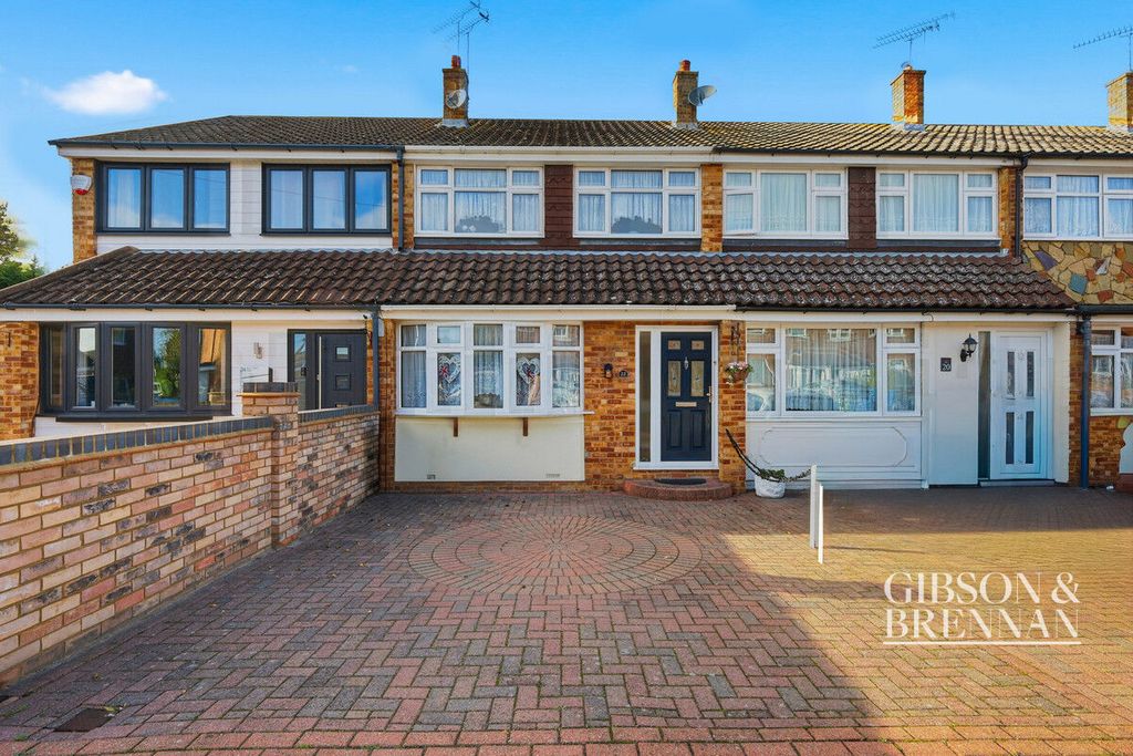 Property photo 2 of 21