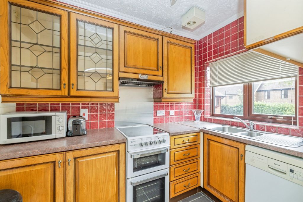 Property photo 2 of 17