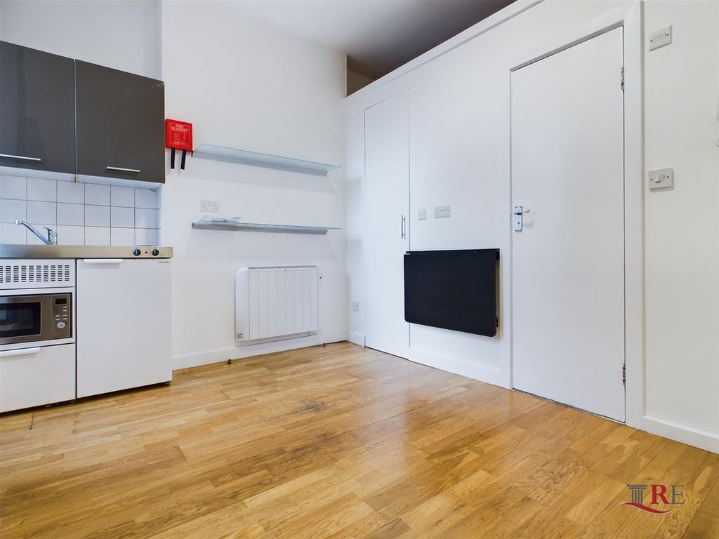 Property photo 2 of 5 Cam02489G0-Pr0126-Still002.Jpg