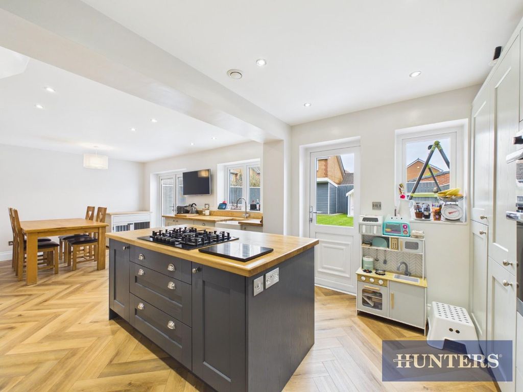 Property photo 2 of 19 Cam02804G0-Pr0467-Still020.Jpg