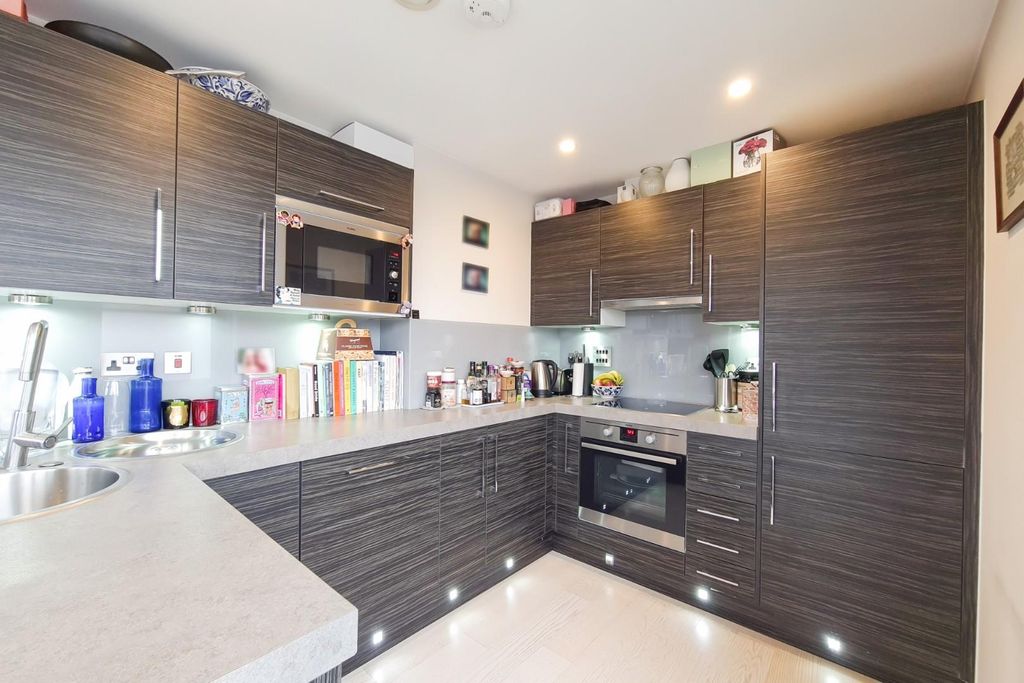 Property photo 2 of 8 5_Kitchen-0.Jpg