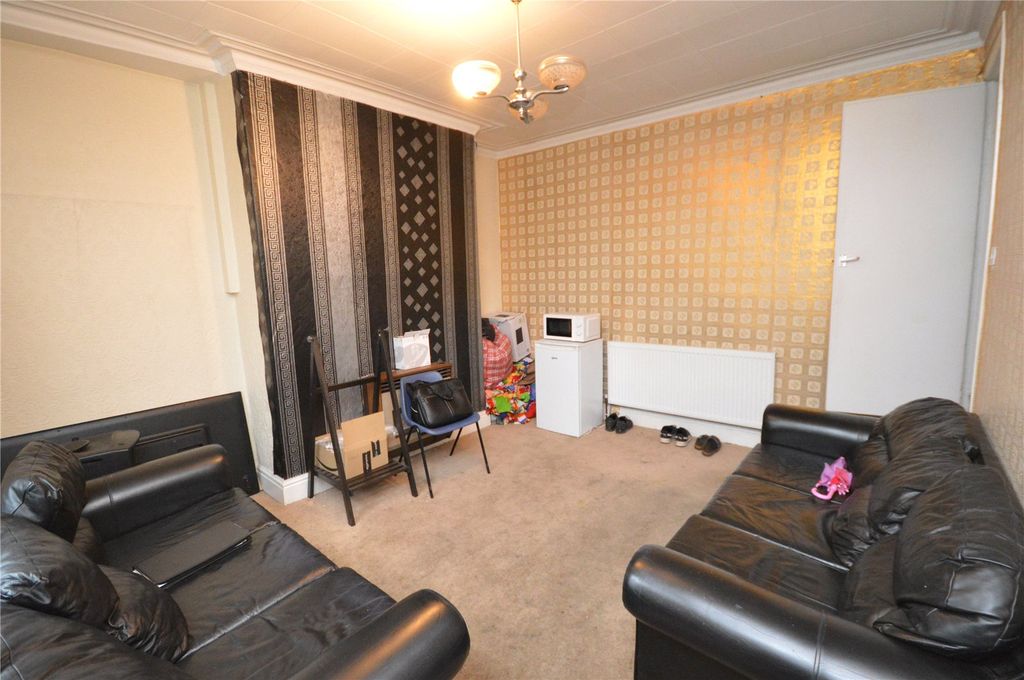 Property photo 2 of 7 Picture 2