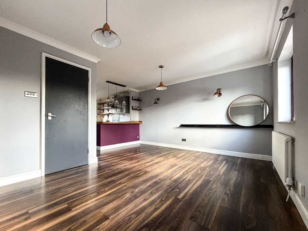 Property photo 2 of 18 2966623