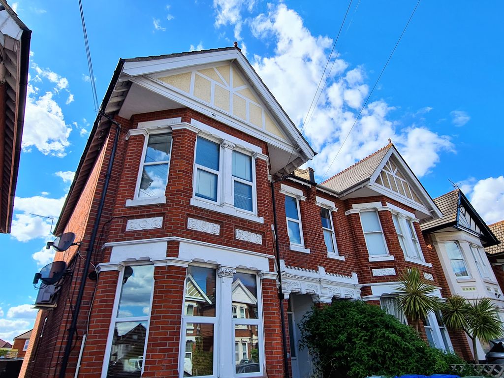 Property photo 1 of 10 Photo 09