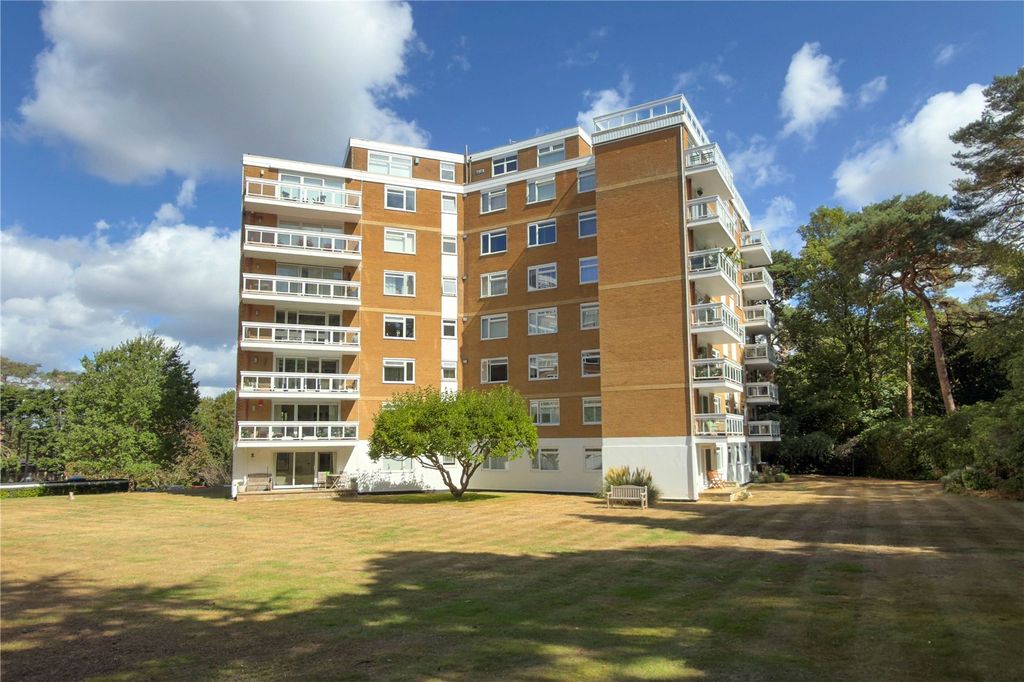 Property photo 1 of 23 Picture No. 28