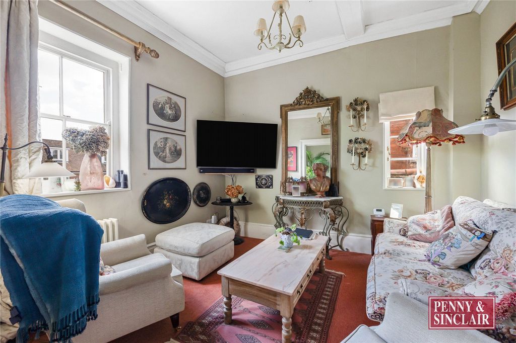 Additional image 13 of 3 bed terraced house to rentRegatta Short Let - Market Place RG9