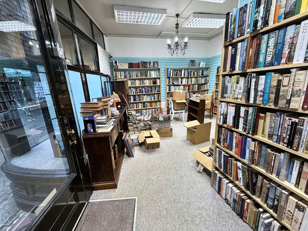 Property photo 3 of 10