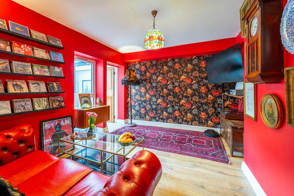 Property photo 2 of 17 Ndb06139
