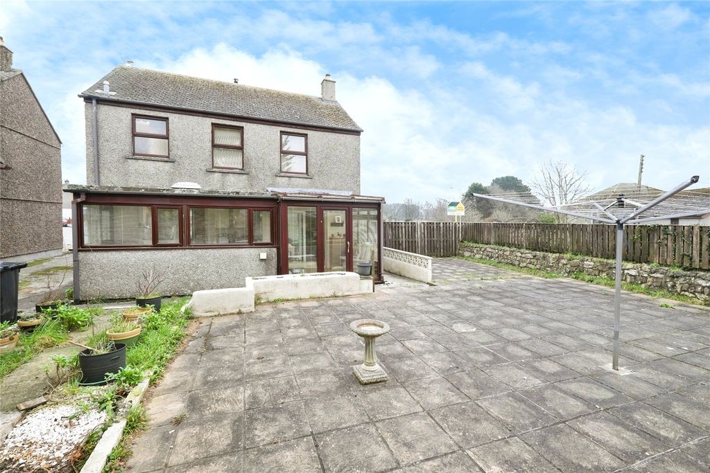 Property photo 2 of 17 Rear Garden