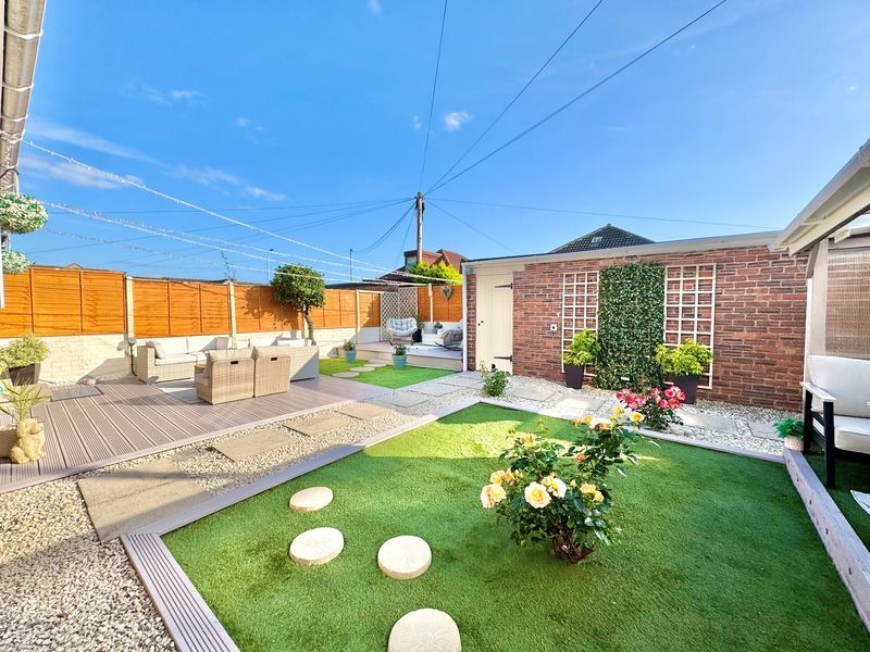 Property photo 3 of 24 Photo 4