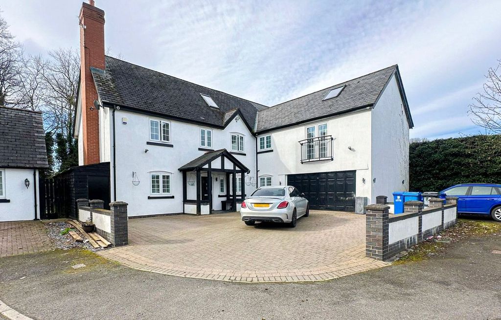 Property photo 1 of 16 Picture No. 01