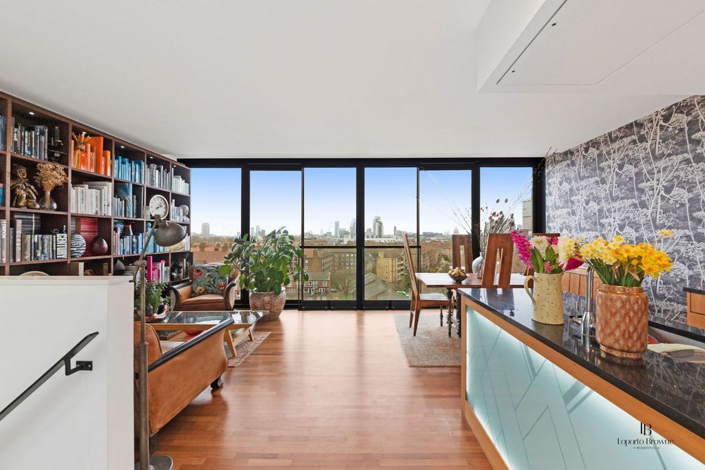 Property photo 1 of 36