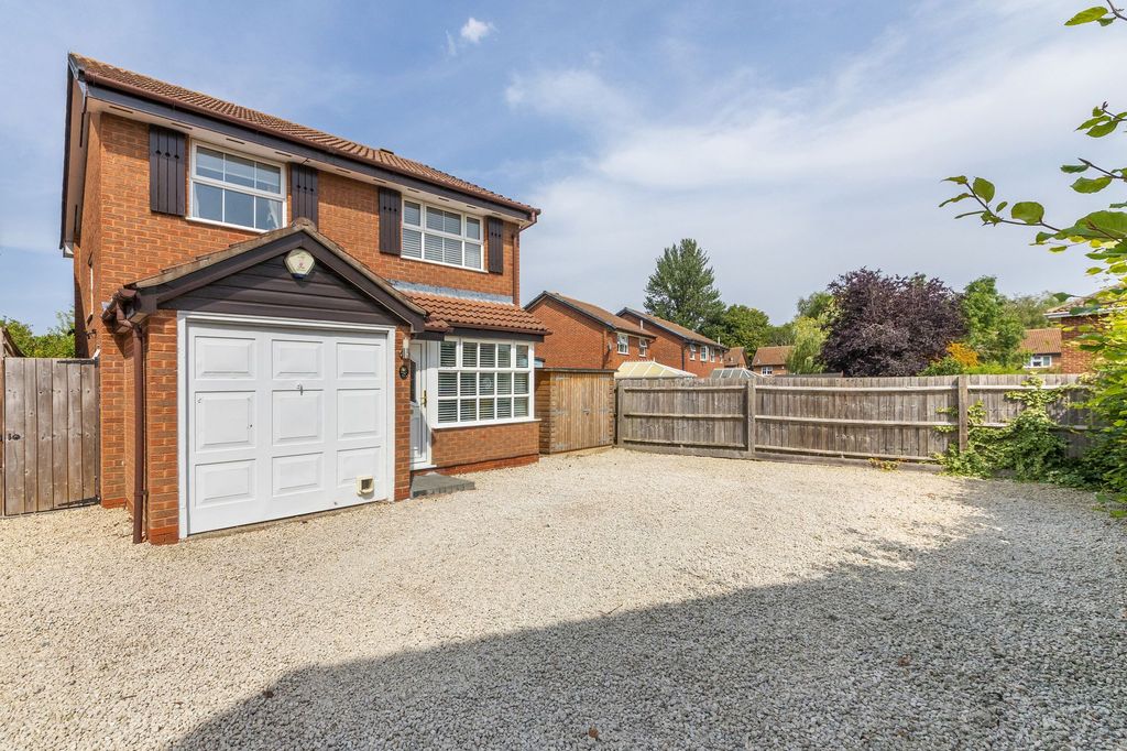 Property photo 1 of 18