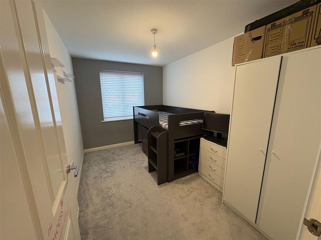 Property photo 2 of 8 Bedroom