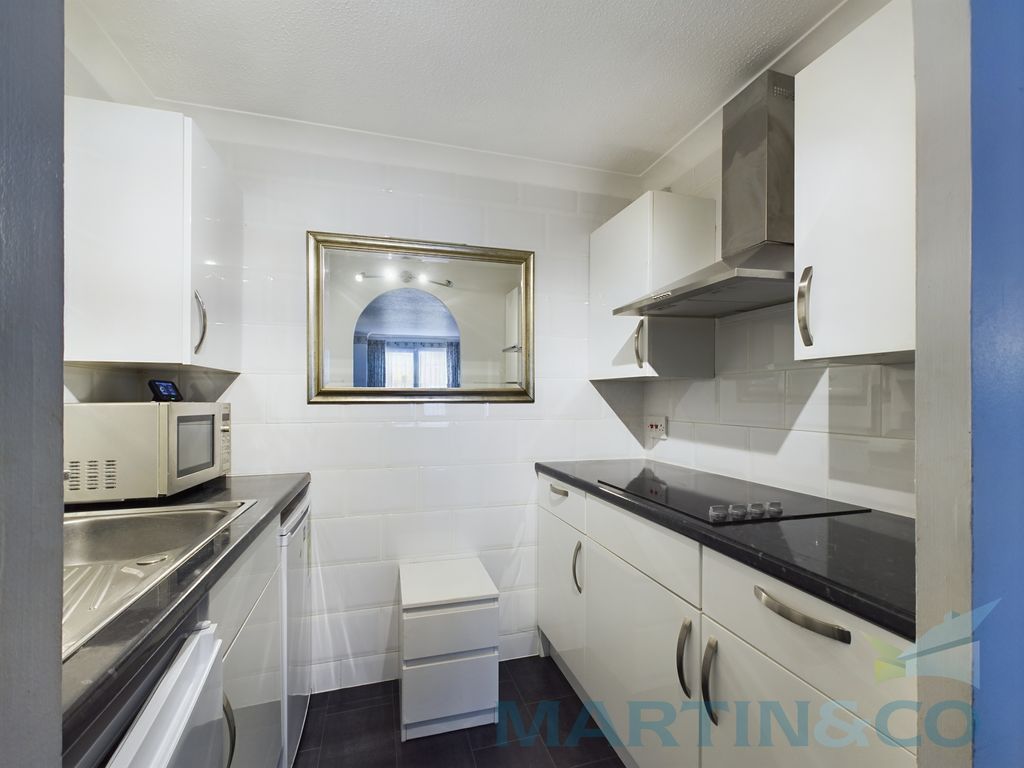 Property photo 3 of 11 Actual Kitchen Pic