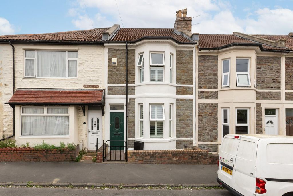Property photo 2 of 28 49 Bellevue Road, Bs5-30.Jpg