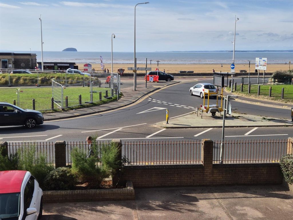 Property photo 2 of 12 20251001_144018_Resized.Jpg