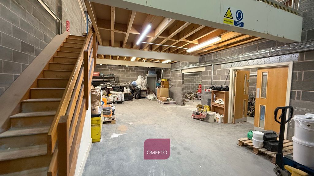 Property photo 2 of 10 Workshop For Sale