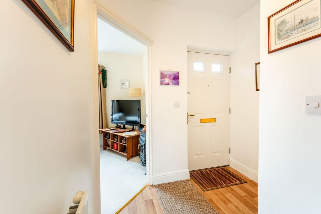 Property photo 3 of 20