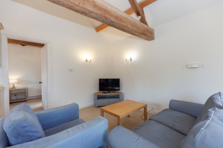 Property photo 3 of 7 Sitting Area