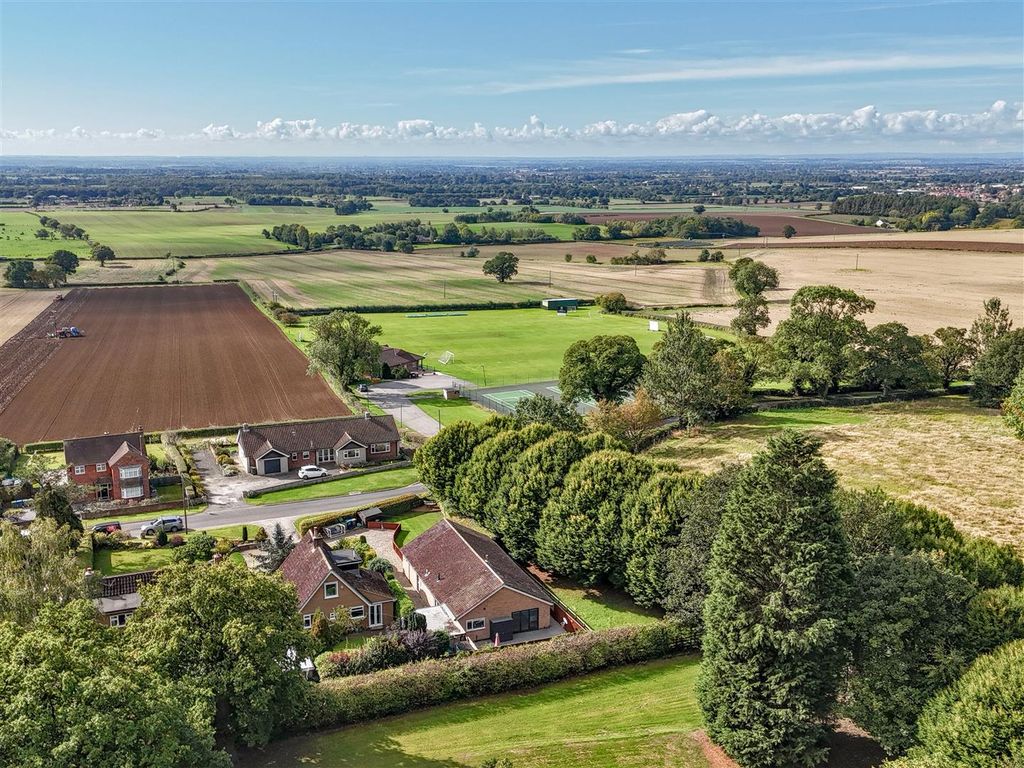 Property photo 2 of 29 Ariel