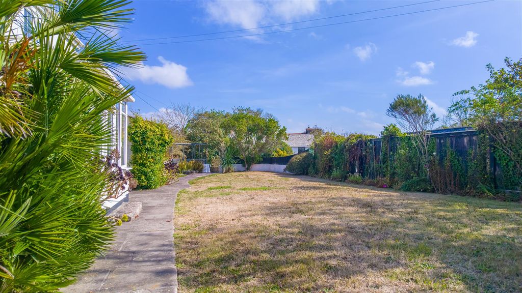 Property photo 3 of 29 Lyndale Ruan Minor-23.Jpg