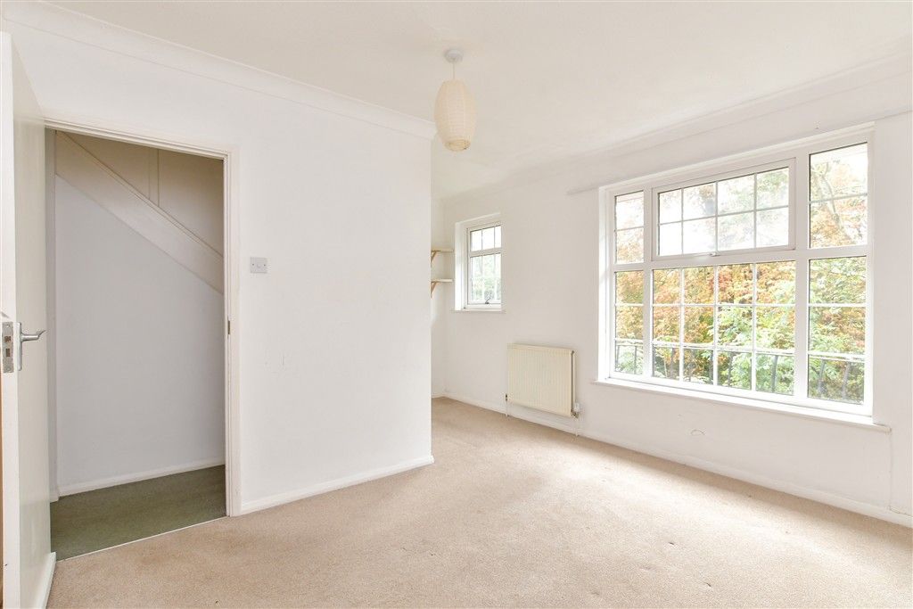 Property photo 1 of 16 Bedroom 1