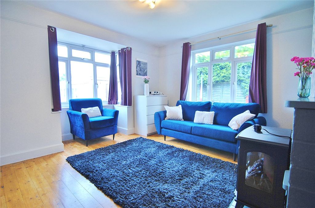 Property photo 3 of 19 Picture No. 30