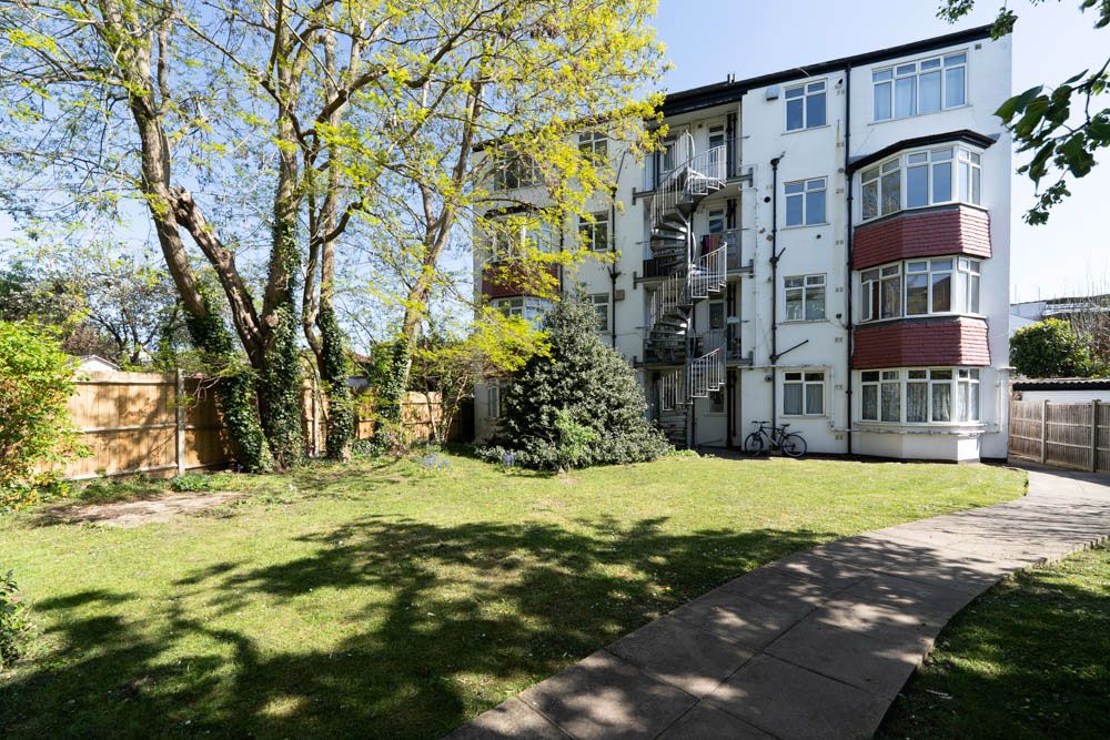 Property photo 1 of 18