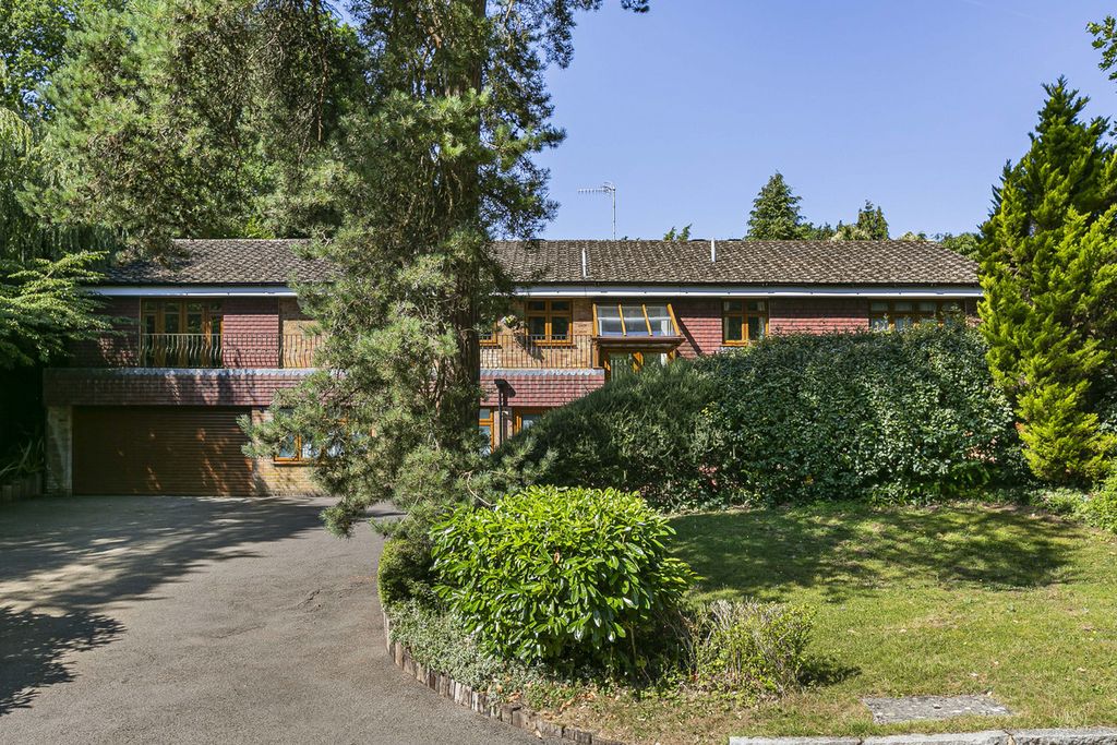 Property photo 1 of 45