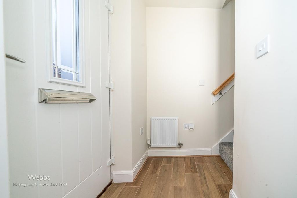 Property photo 2 of 18 © Webbs Estate Agents © (35 Of 77).Jpg