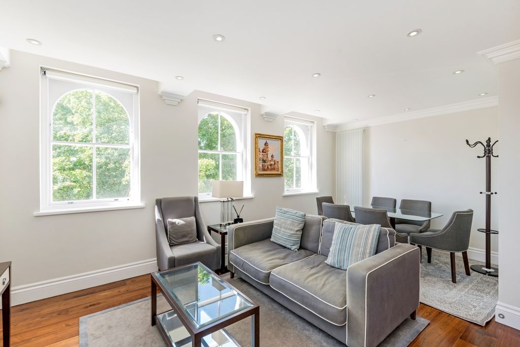 Property photo 1 of 12 Reception